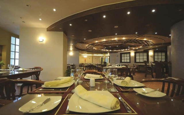 Cherry Maryski Hotel