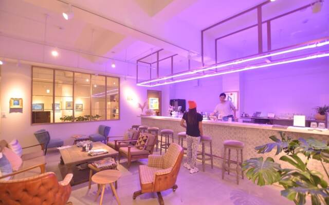 Lestel Naha - Hostel