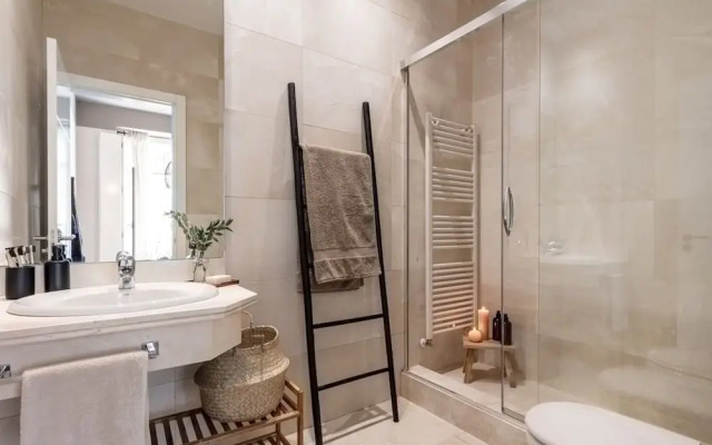 Azreg - 2 Bedrooms in Chamber