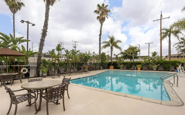 Best Western Plus Pavilions