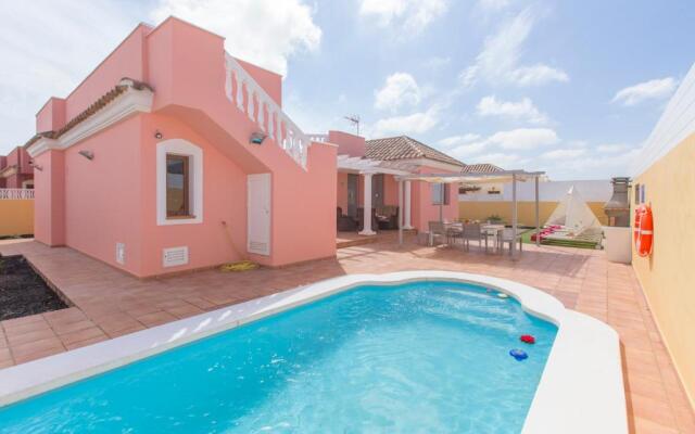 Villa Bella Lucia 3. Piscina Climatizada, WiFi, BBQ.