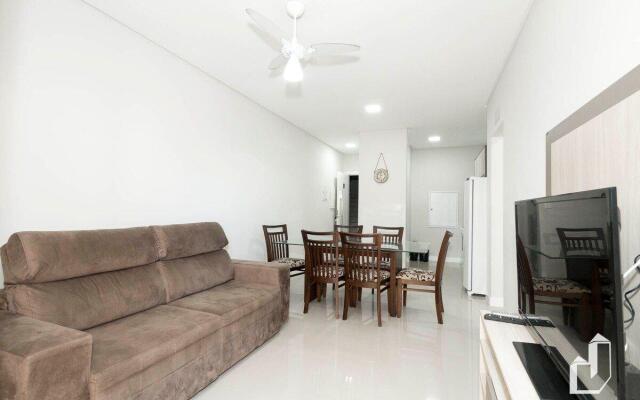 Apartamento com 02 dormitórios