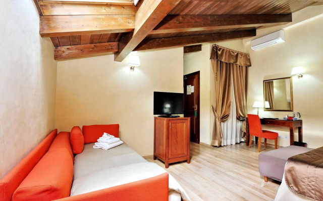 Camelia Hotel