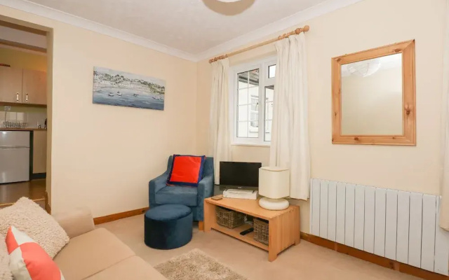 16 Norfolk Heights