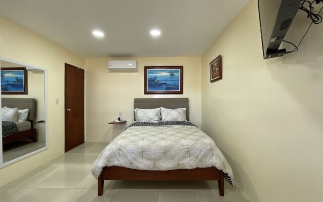 Monty's Riverside View Resort by Cocotel