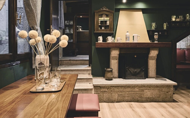 Nostos Suites by White Hills
