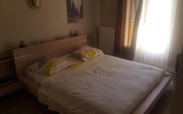 3 pièces à Cannes Croix des Gardes