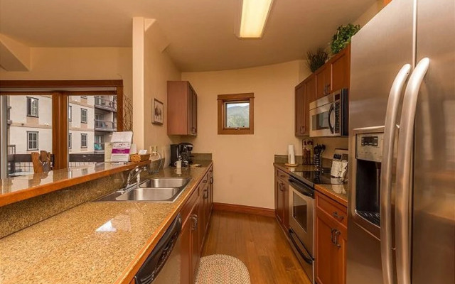 Oro Grande by Summit County Mountain Retreats