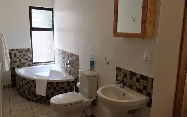 Herolds Bay Accommodation - Coo-ee 2