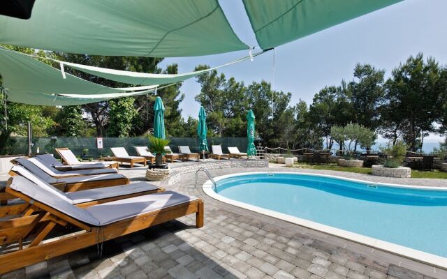 Room-comfy Apartments Next to the Beach