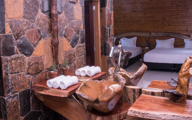 Tupa Lodge