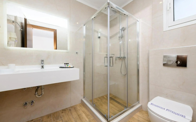 Aethria Hotel