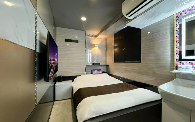Hotel Amethyst