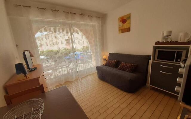 Appartement Balaruc-les-Bains, 1 pièce, 2 personnes - FR-1-571-19