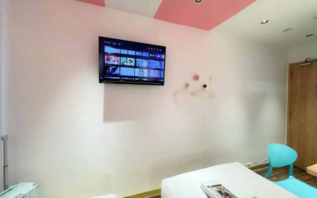 Apple 1 Hotel Queensbay
