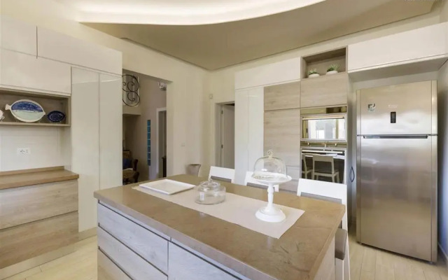 1059 Villa Ariel in Torre Lapillo