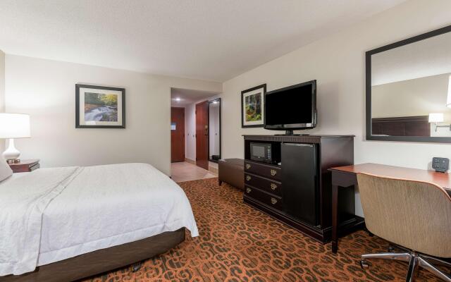 Hampton Inn Parkersburg-Mineral Wells