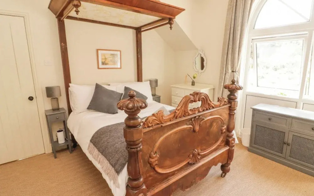 Meadow Cottage