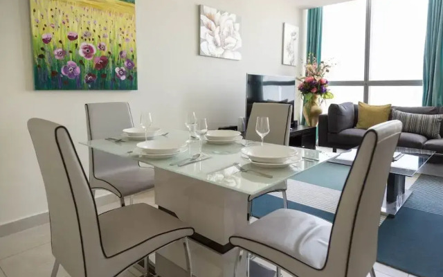 Global Lake View by HiGuests Vacation Homes