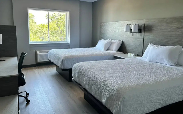 Days Inn & Suites by Wyndham Summerside