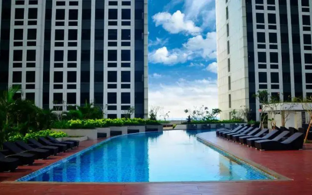 Louis Kienne Hotel & Service Apartment