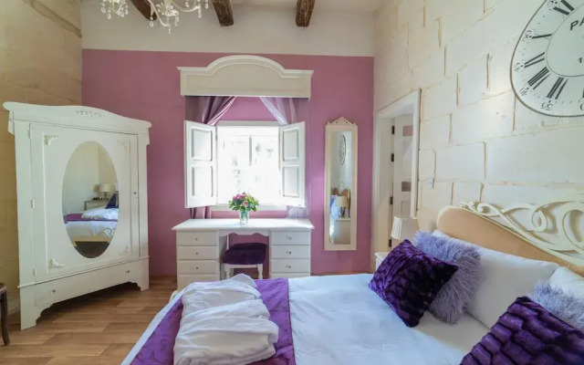 Village Knights Accommodation