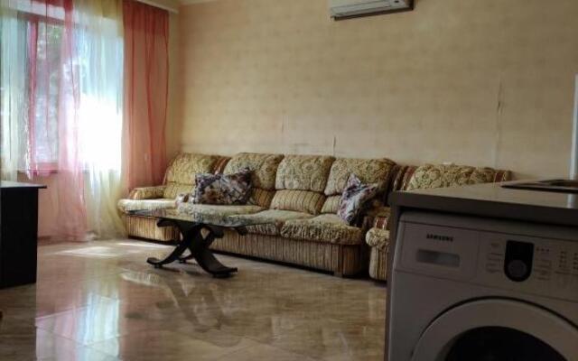 Apartment in Zakyan Street