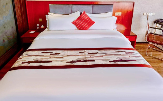 Swiss Lenana Mount Hotel