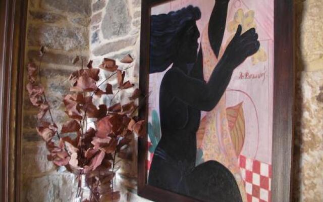 Iliopetra Suites