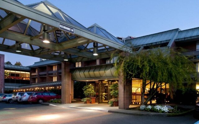 University Place Hotel & Conference Center