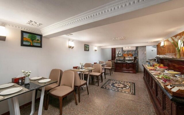 Little Diamond Hotel