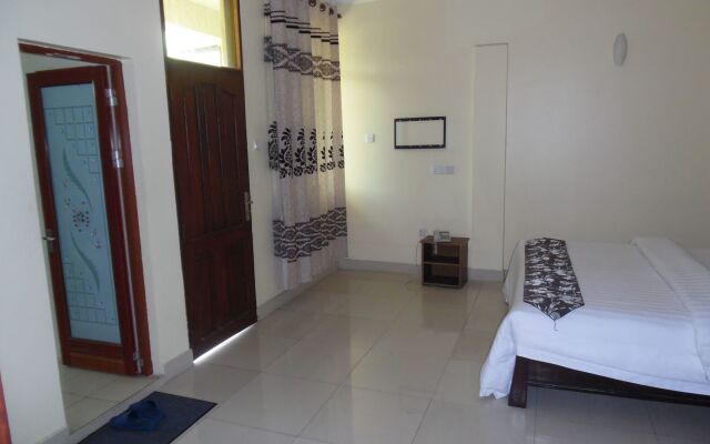 Varlek Hotel