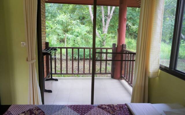 Ban Rai Tin Thai Ngarm Eco Lodge