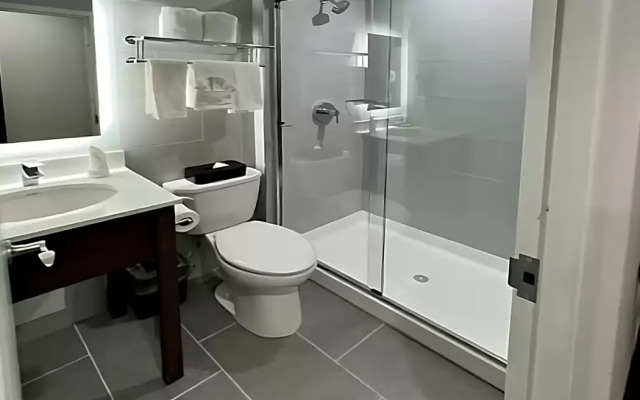 Sleep Inn Brooklyn - Sheepshead Bay