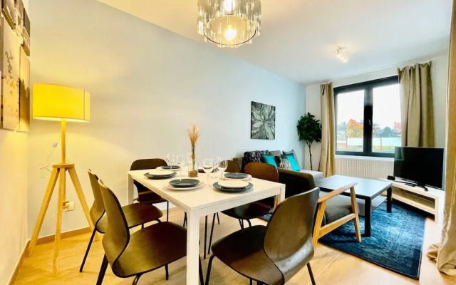 Luxury 2BR 2BA Near Fashion District by Oneluxstay
