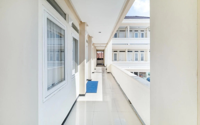 OYO 3809 Dalaga Biru Gedung 2