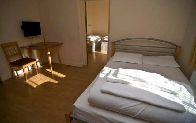 Gloucester Hotel