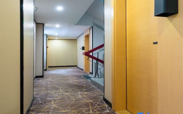 Yimi Apartment (Guangzhou Railway Station Xicun Subway Station)