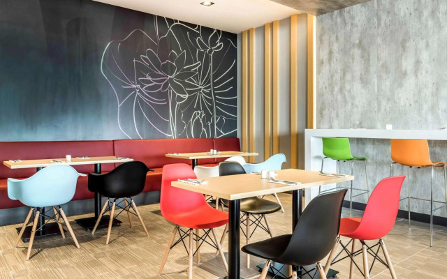ibis Bangkok IMPACT