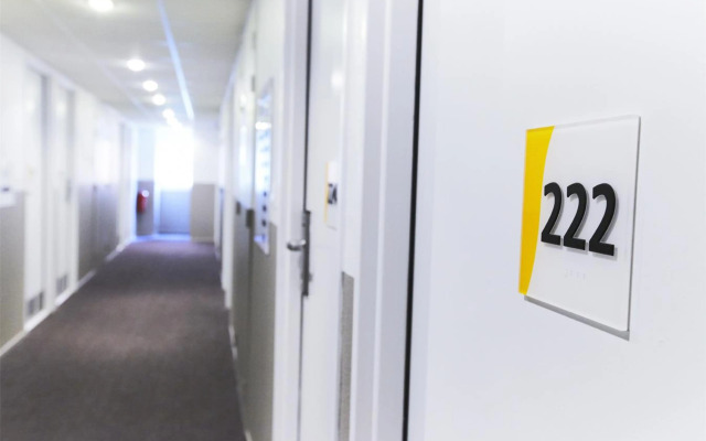 Premiere Classe Paris Ouest - Pont De Suresnes