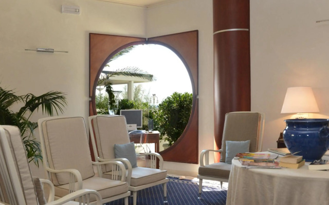 Hotel Anthony