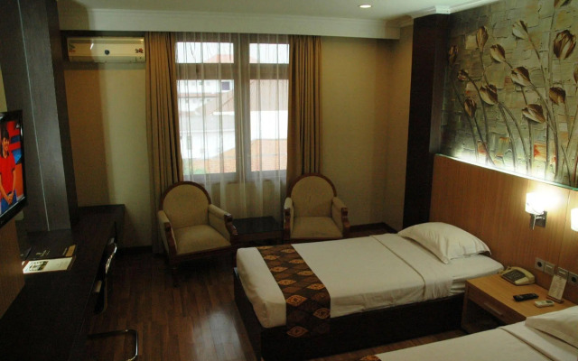 Riyadi Palace Hotel