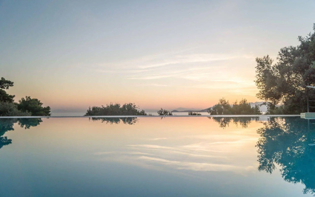 Armonia Bay Hotel