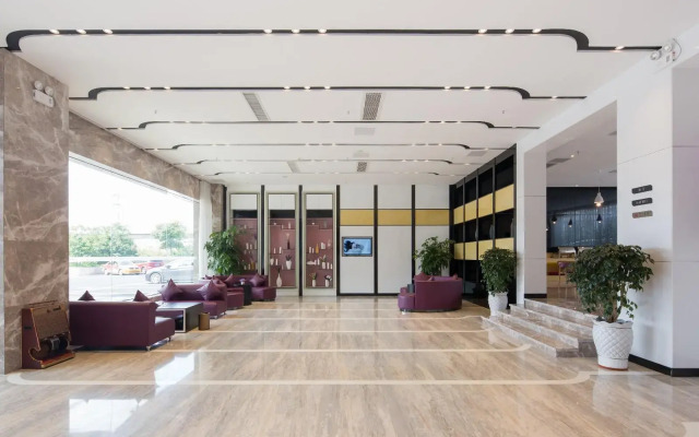 Lavande Hotel Foshan West Railway Station Shishan University Town