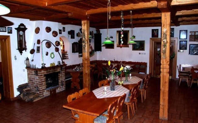 Hotel V Nebi