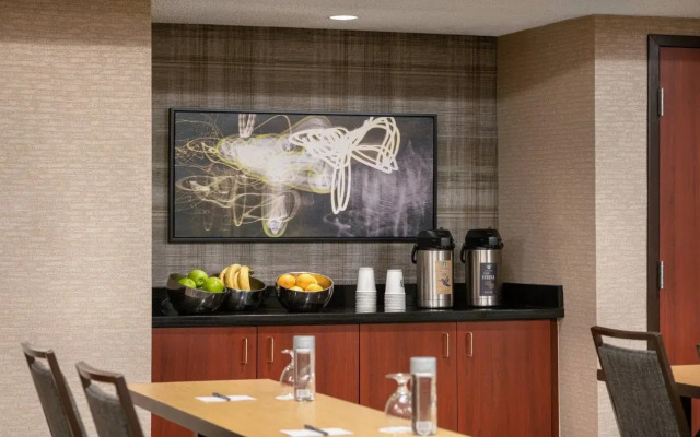 Courtyard by Marriott Las Vegas Convention Center