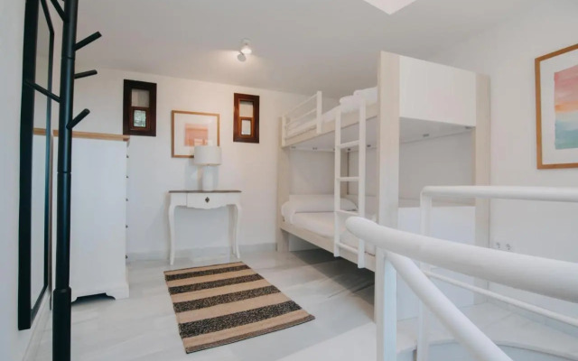 tuGuest Alhambra house