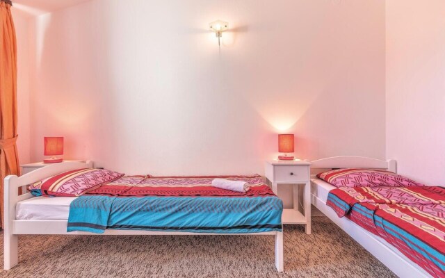 Stunning Home in Pula With Wifi and 4 Bedrooms