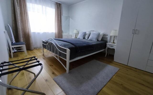 Romantic suite with sauna, free parking