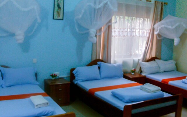 Naju Guest House Masindi